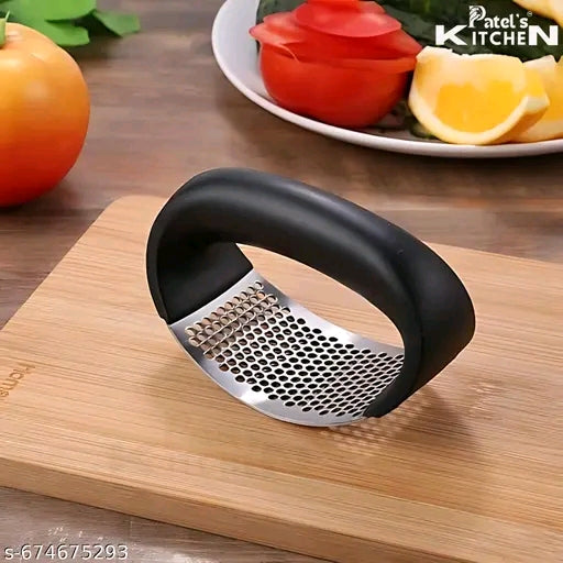 Garlic presser